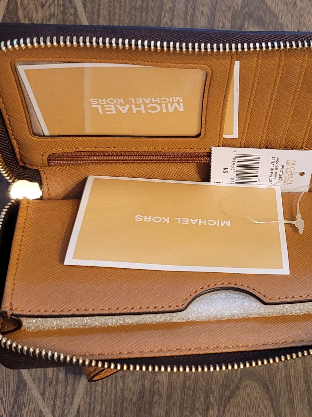 MICHAEL KORS Brown Star-Studded Wristlet Wallet